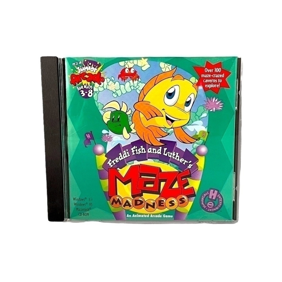 Lot of 4x Junior Animated FREDDI FISH Arcade Games for Kids 3-8 Video Game CDs - Picture 8 of 9